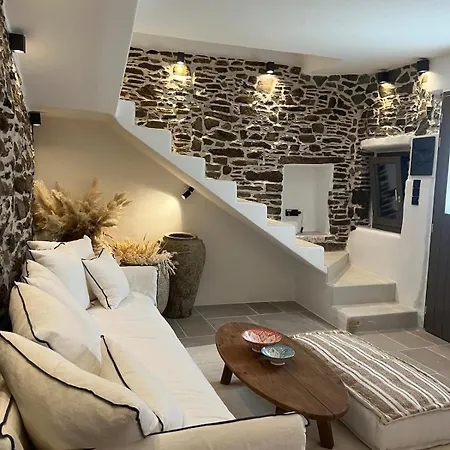 Estrella House